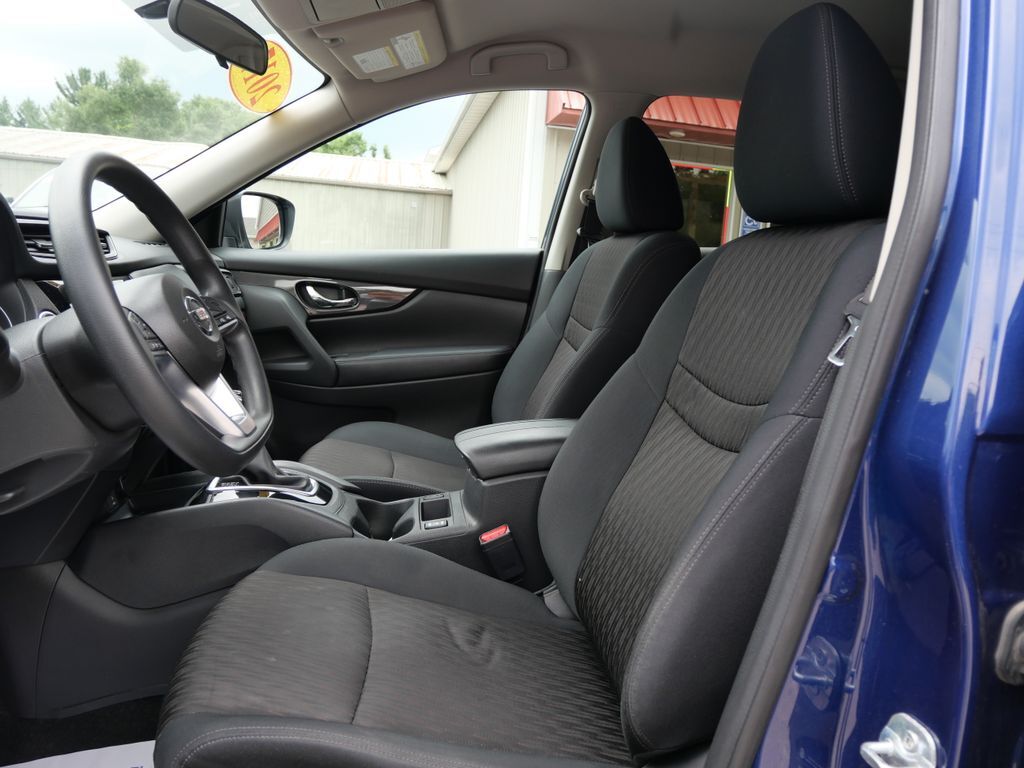 2017 Nissan Rogue SV Mt Pleasant MI