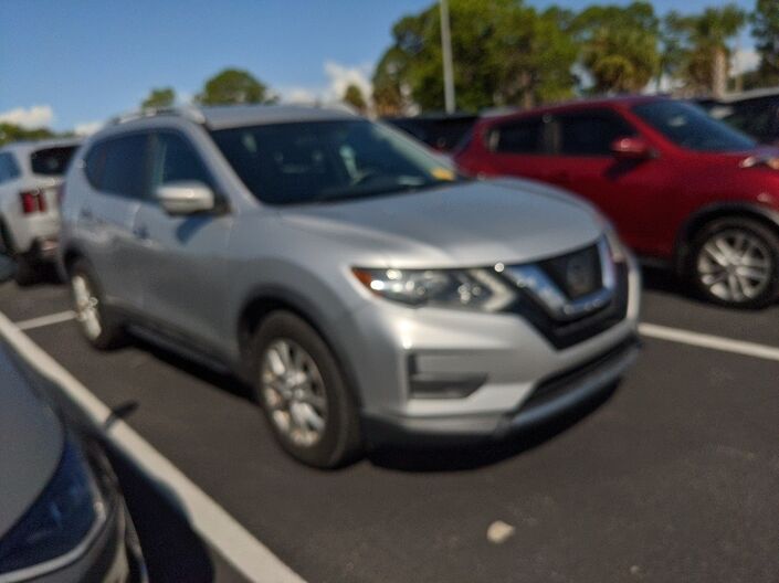 2017 Nissan Rogue SV Oshkosh WI