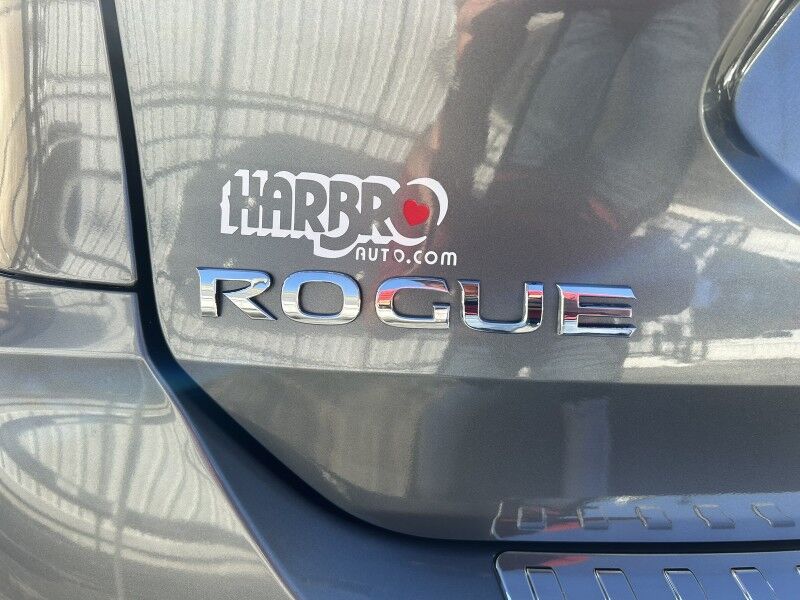 2017 Nissan Rogue SV Webster MA