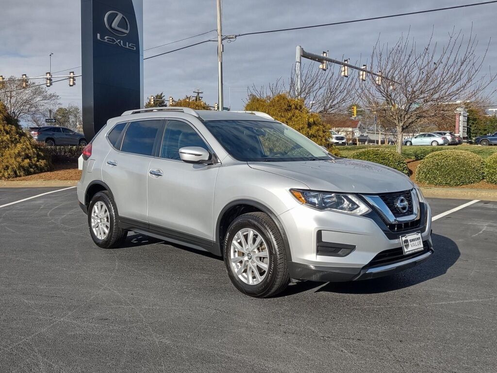 2017 Nissan Rogue SV