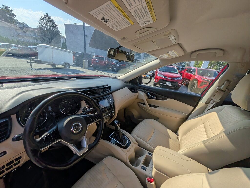 2017 Nissan Rogue SV