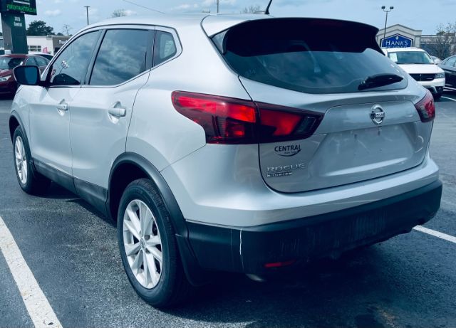 2017 Nissan Rogue Sport S