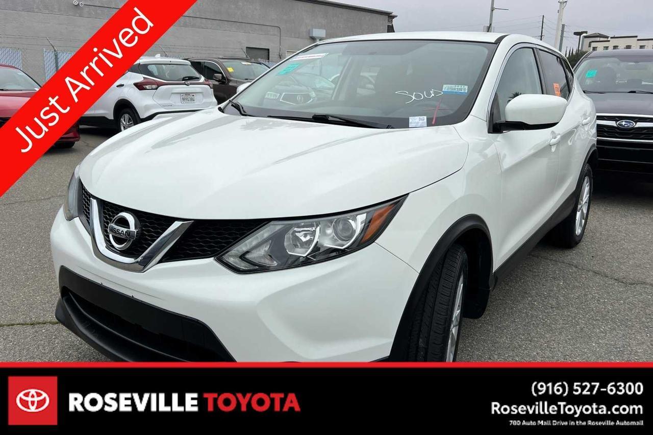 2017 Nissan Rogue Sport S