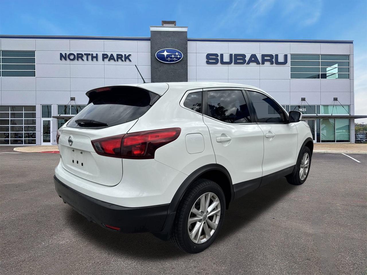 2017 Nissan Rogue Sport S