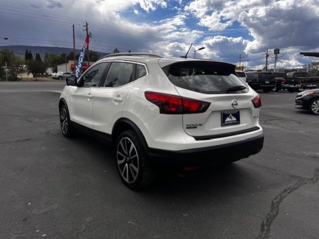 2017 Nissan Rogue Sport SL