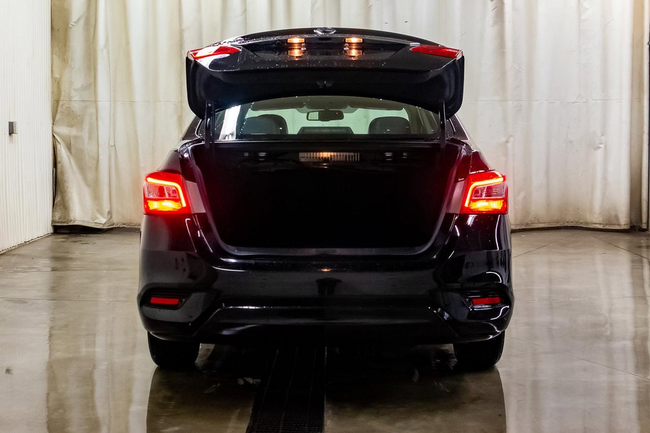 2017 Nissan Sentra SL Leather Roof Nav BCam Red Deer AB