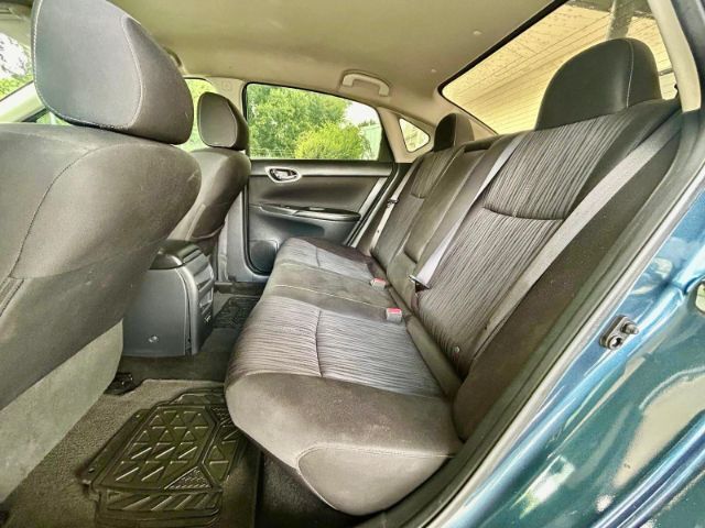 2017 Nissan Sentra SV photo 7