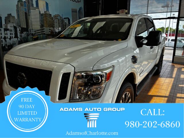 2017 Nissan TITAN PRO-4X  Short Bed