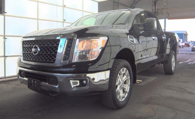 2017 Nissan TITAN XD SV Gas
