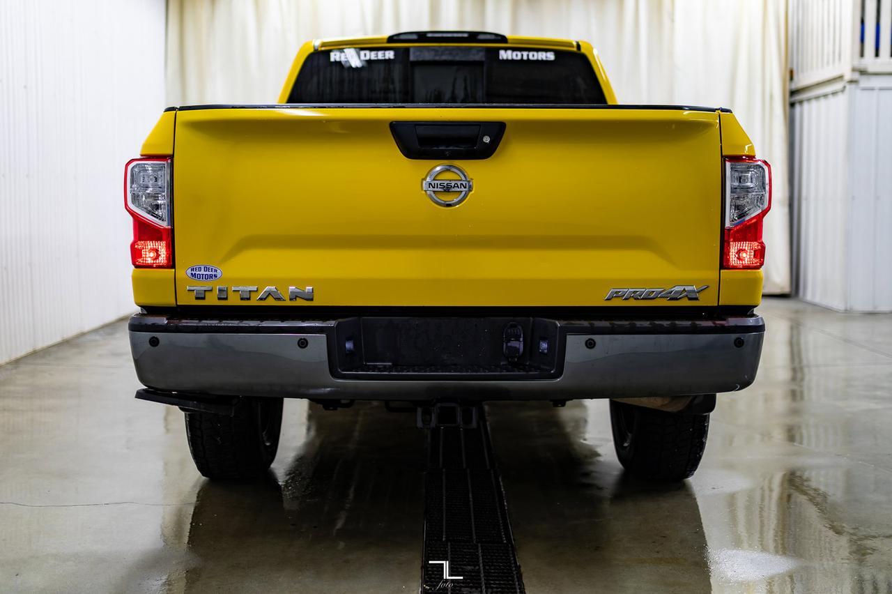 2017 Nissan Titan 4x4 Crew Cab Pro-4X Leather Nav BCam Red Deer AB