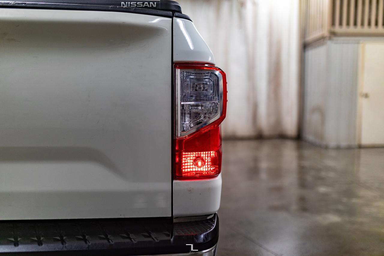 2017 Nissan Titan 4x4 Crew Cab S Red Deer AB