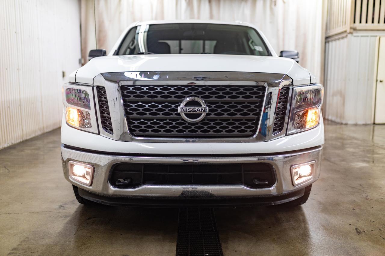 2017 Nissan Titan 4x4 Crew Cab S Red Deer AB