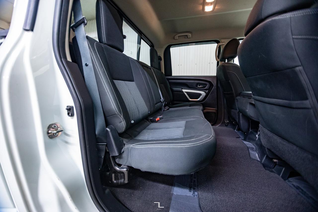 2017 Nissan Titan 4x4 Crew Cab S Red Deer AB