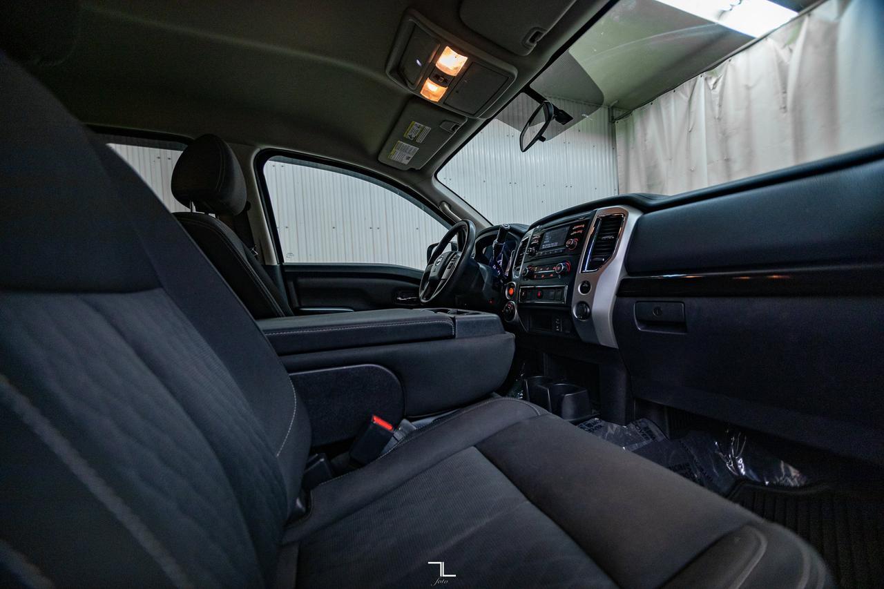 2017 Nissan Titan 4x4 Crew Cab S Red Deer AB