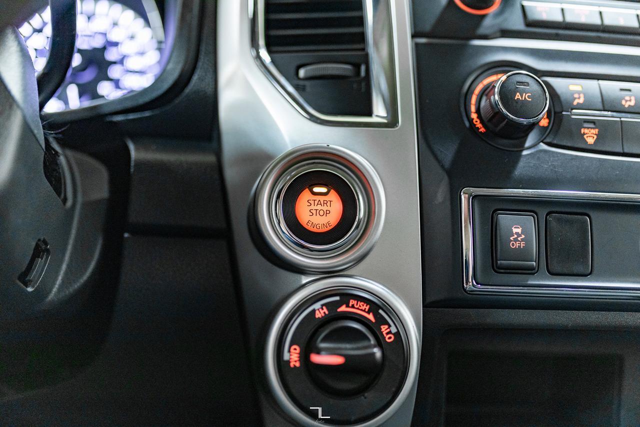 2017 Nissan Titan 4x4 Crew Cab S Red Deer AB