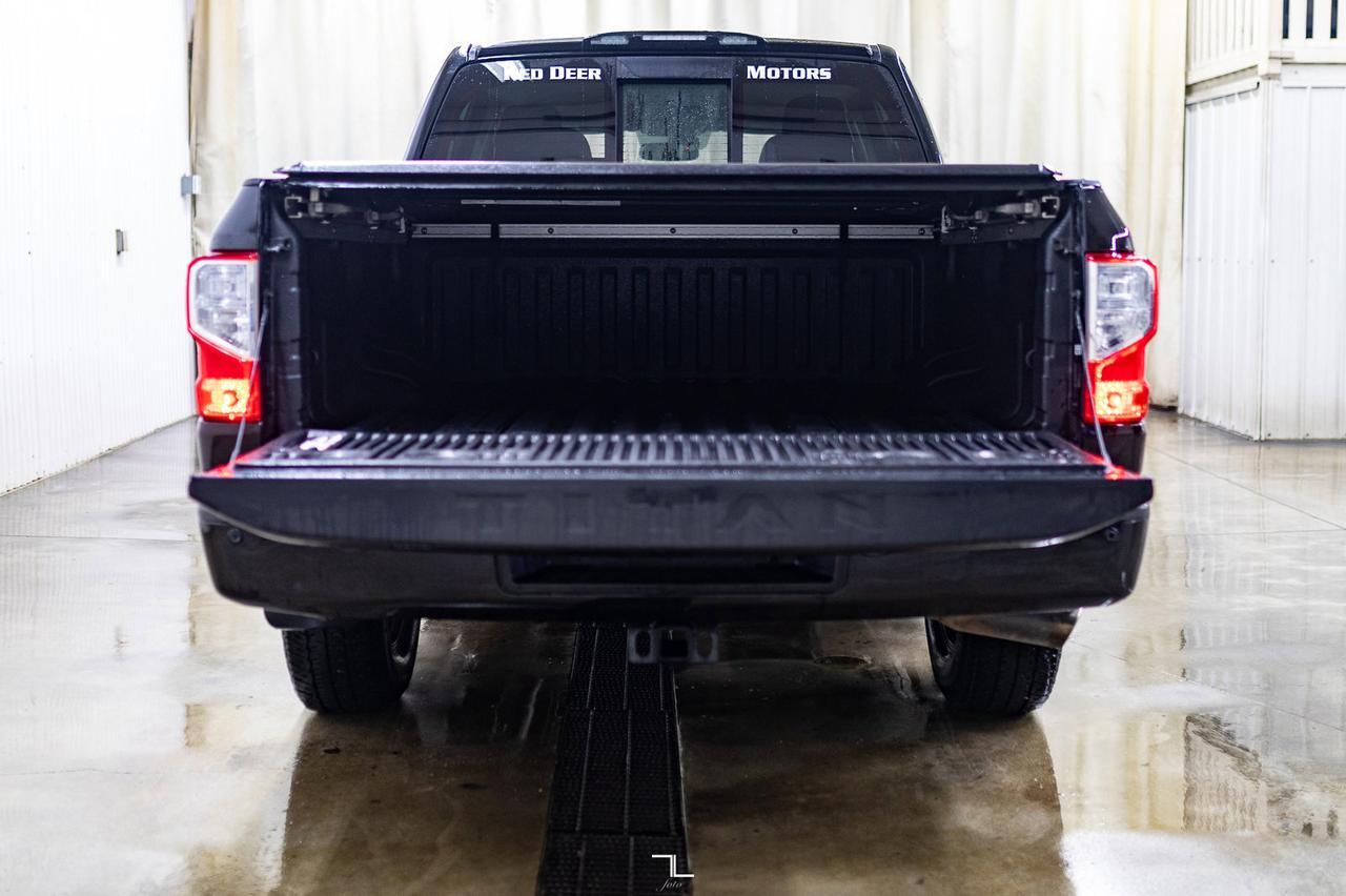 2017 Nissan Titan 4x4 Crew Cab SV Nav BCam Red Deer AB