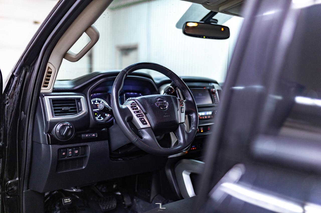 2017 Nissan Titan 4x4 Crew Cab SV Nav BCam Red Deer AB