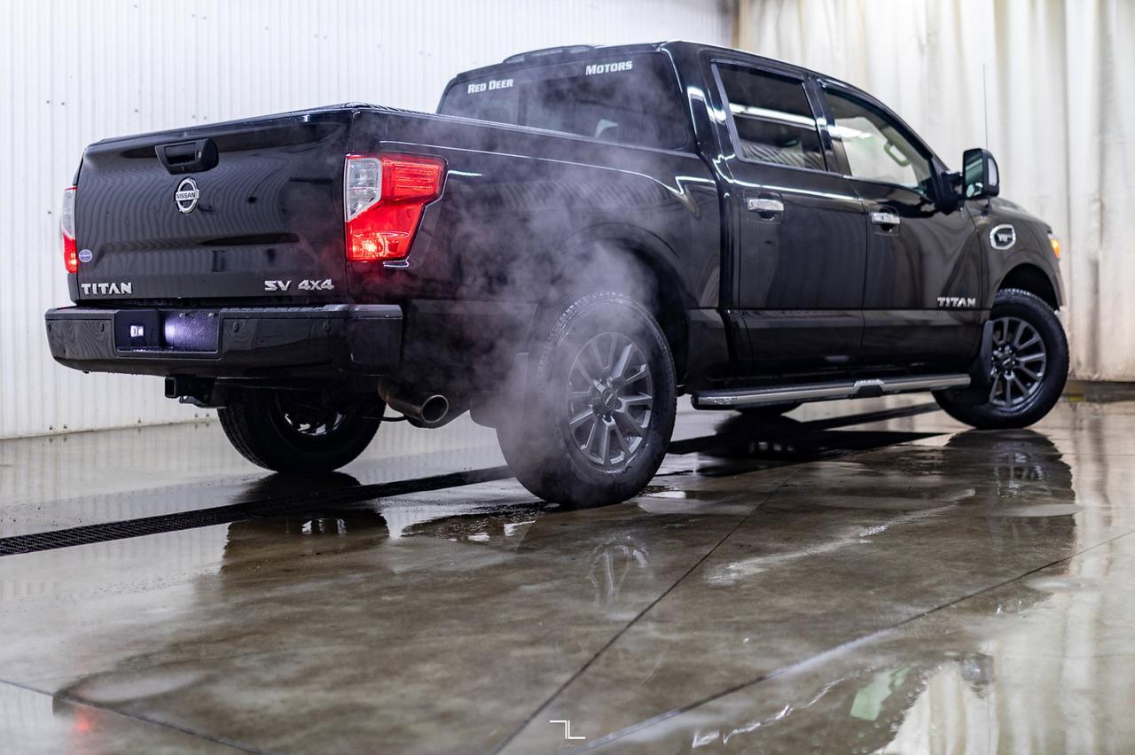 2017 Nissan Titan 4x4 Crew Cab SV Nav BCam Red Deer AB