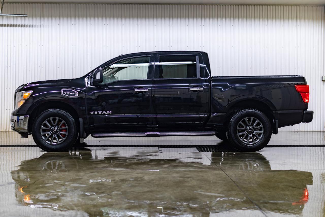 2017 Nissan Titan 4x4 Crew Cab SV Nav BCam Red Deer AB