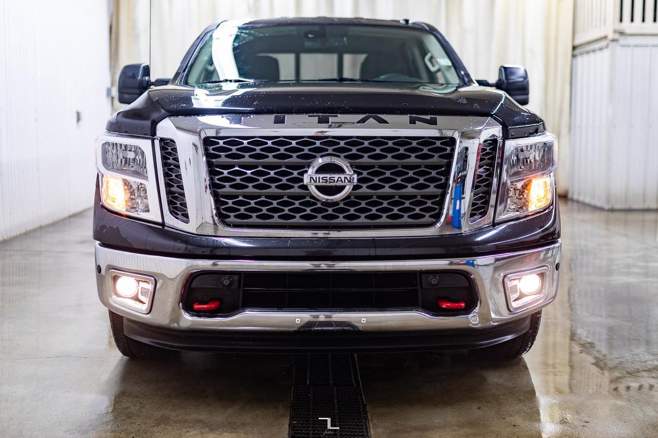 2017 Nissan Titan 4x4 Crew Cab SV Nav BCam Red Deer AB