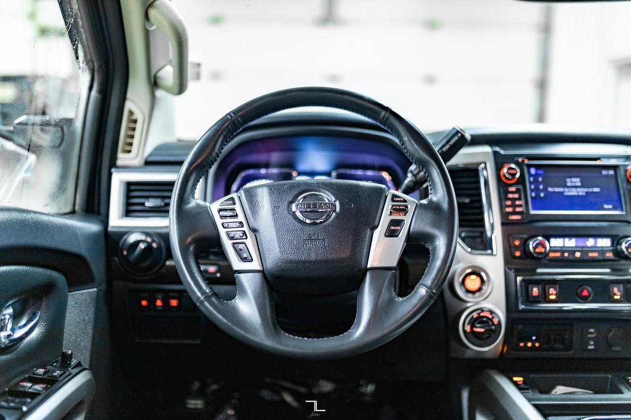 2017 Nissan Titan 4x4 Crew Cab SV Nav BCam Red Deer AB