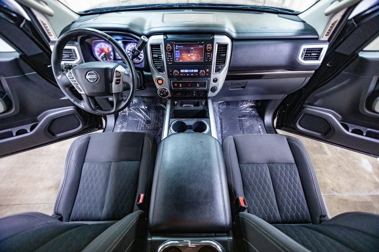 2017 Nissan Titan 4x4 Crew Cab SV Nav BCam Red Deer AB