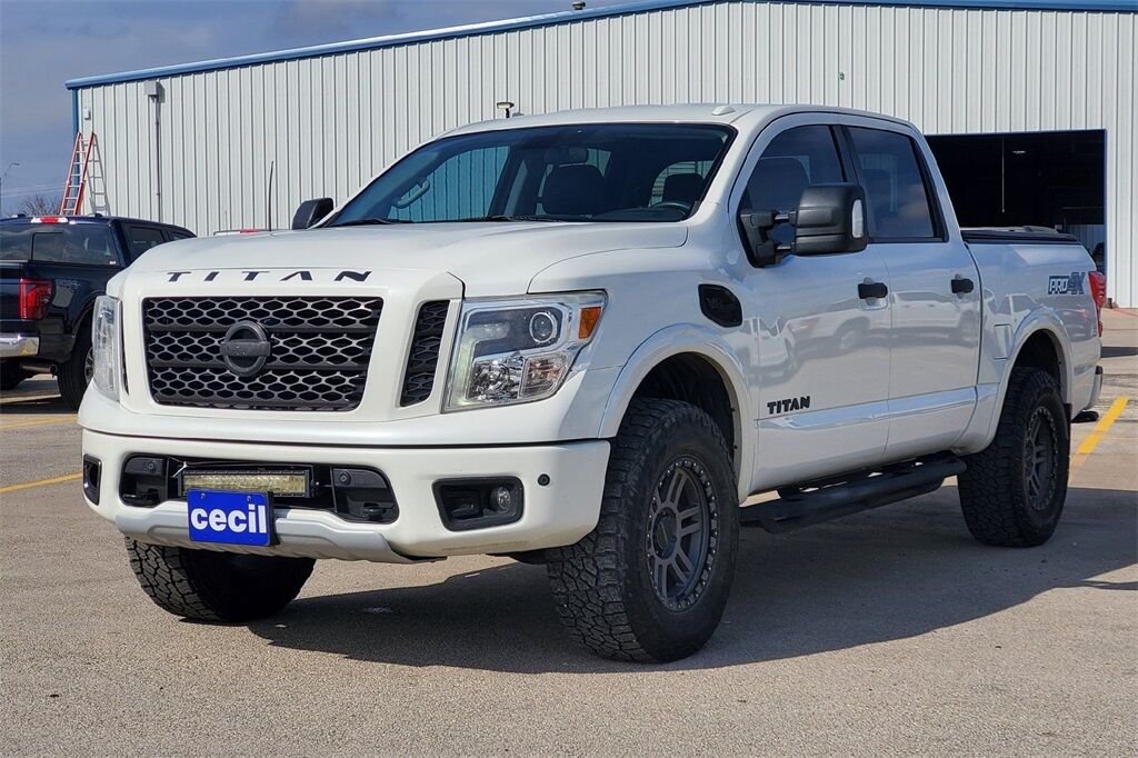 2017 Nissan Titan PRO-4X Hondo TX