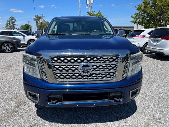 2017 Nissan Titan Platinum Reserve 4x4
