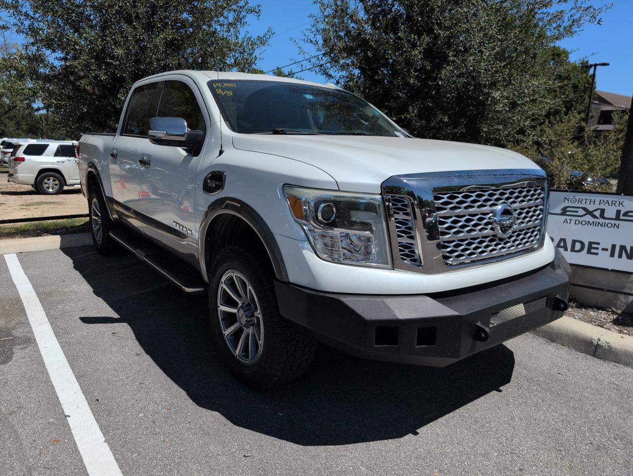 2017 Nissan Titan