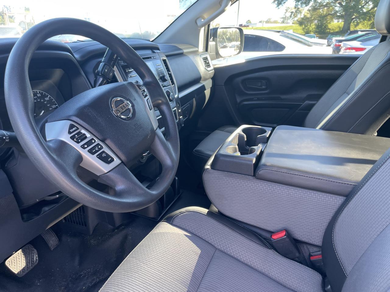 2017 Nissan Titan S King Cab 4WD Meridian MS