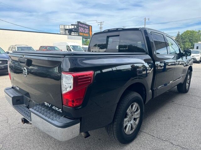 2017 Nissan Titan SV