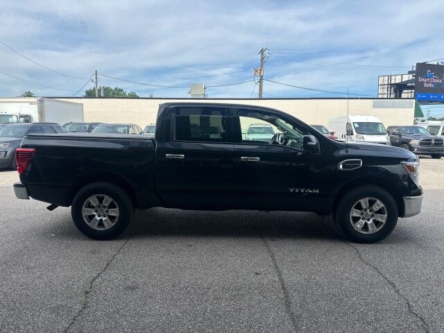 2017 Nissan Titan SV Cleveland OH