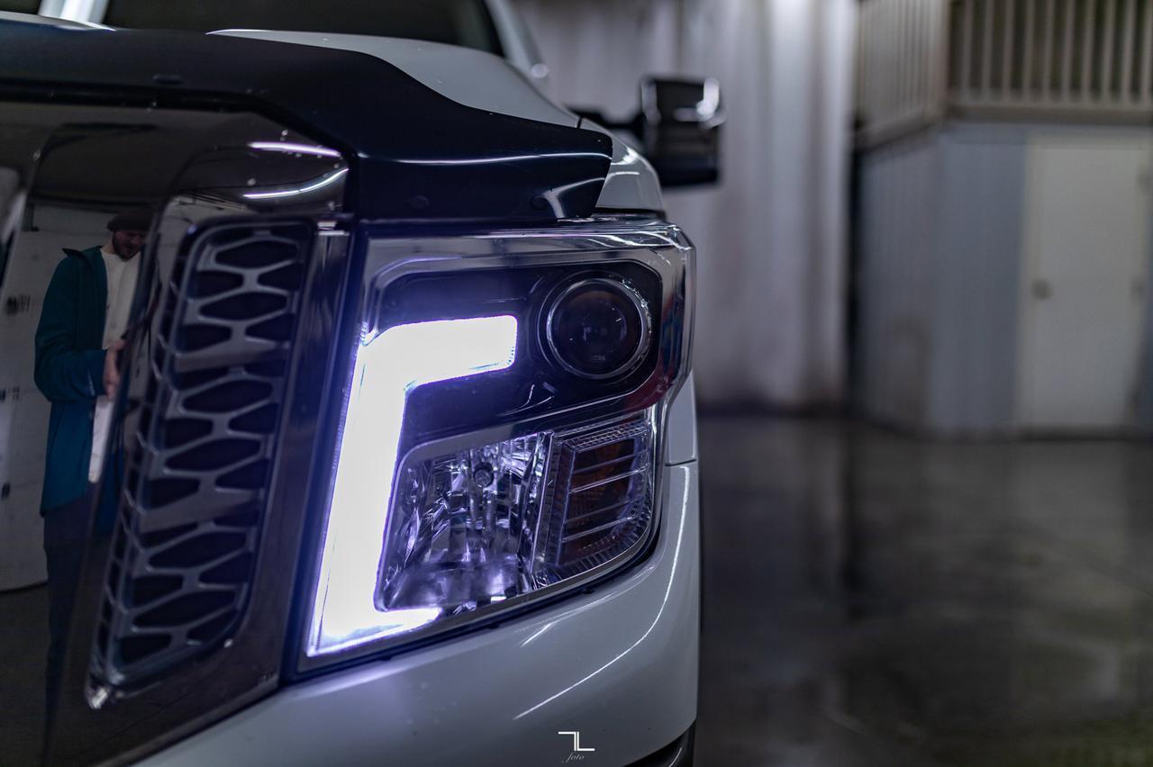 2017 Nissan Titan XD 4x4 Crew Cab Platinum Reserve Diesel Leather Roof Nav Red Deer AB