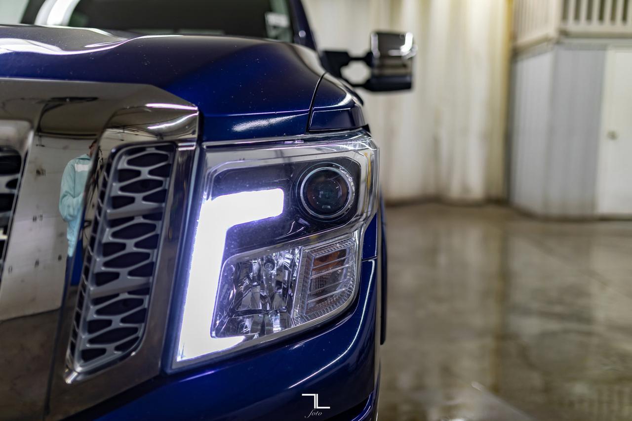 2017 Nissan Titan XD 4x4 Crew Cab Platinum Reserve Leather Roof Nav Red Deer AB