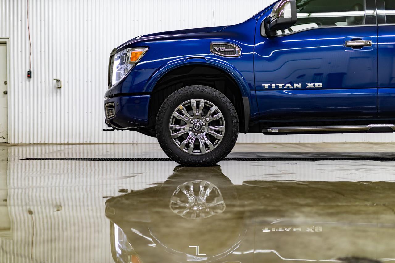 2017 Nissan Titan XD 4x4 Crew Cab Platinum Reserve Leather Roof Nav Red Deer AB