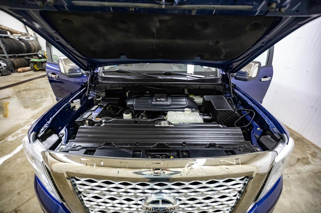 2017 Nissan Titan XD 4x4 Crew Cab Platinum Reserve Leather Roof Nav Red Deer AB