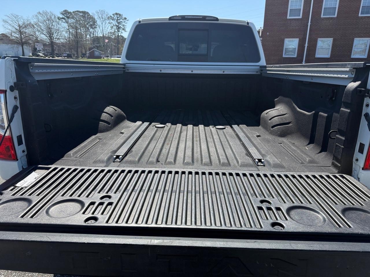 2017 Nissan Titan XD PRO-4X, BLUETOOTH, NAVIGATION, TOWING PACKAGE, BACKUP CAMERA, RUNNING BOARDS, BLIND SPOT ALERT, KEYLESS ENTRY, TOW HOOKS, CLEAN CARFAX, READY TO TOW ANYTHING! Norfolk VA