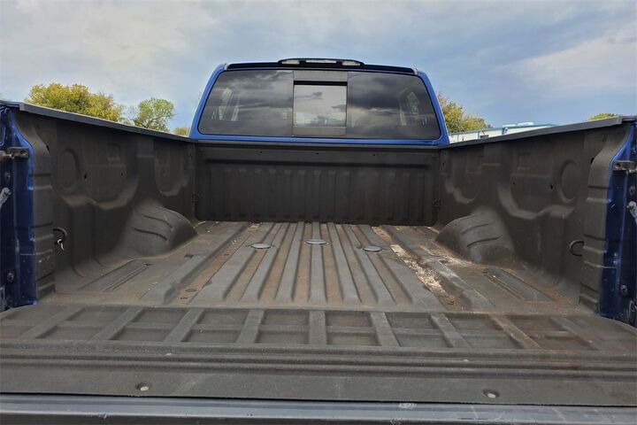 2017 Nissan Titan XD SV  TX