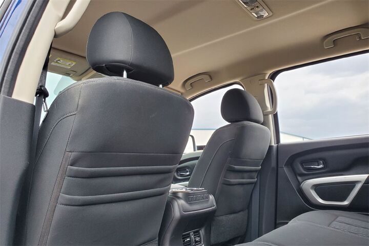 2017 Nissan Titan XD SV  TX