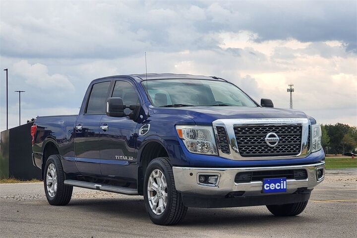 2017 Nissan Titan XD SV  TX