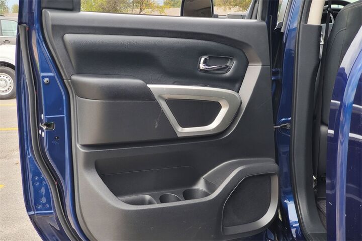 2017 Nissan Titan XD SV  TX