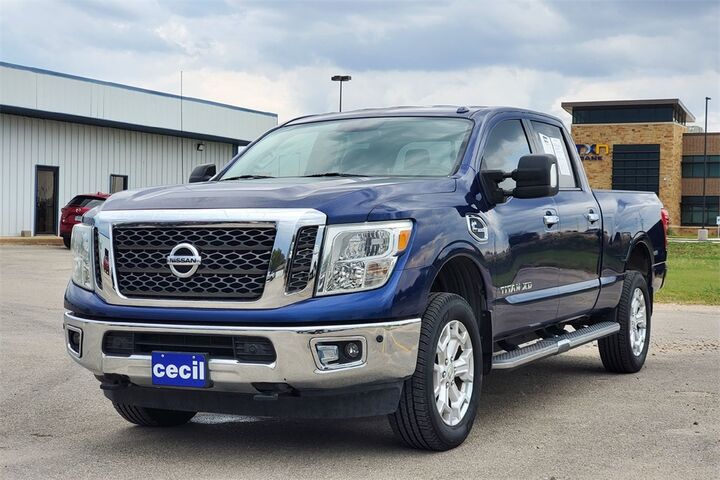 2017 Nissan Titan XD SV  TX