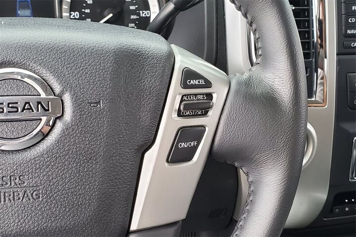 2017 Nissan Titan XD SV  TX