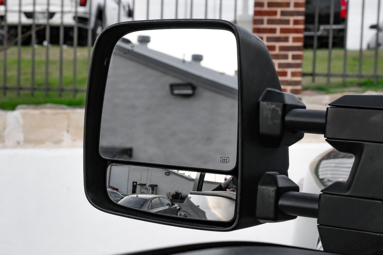 2017 Nissan Titan XD SV CREW CAB 4WD AUTOMATIC BLIND SPOT ASSIST NAVIGATION HEATED SEATS REAR CAMERA Carrollton TX