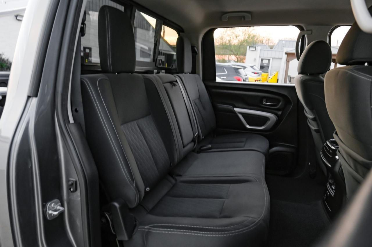 2017 Nissan Titan XD SV CREW CAB 4WD AUTOMATIC BLIND SPOT ASSIST NAVIGATION HEATED SEATS REAR CAMERA Carrollton TX