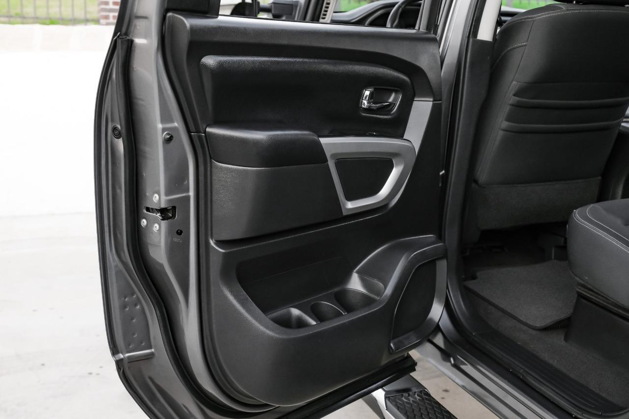 2017 Nissan Titan XD SV CREW CAB 4WD AUTOMATIC BLIND SPOT ASSIST NAVIGATION HEATED SEATS REAR CAMERA Carrollton TX