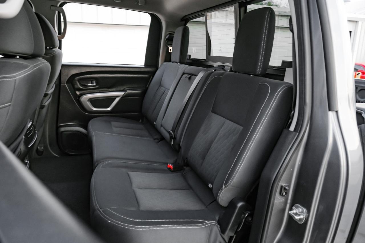 2017 Nissan Titan XD SV CREW CAB 4WD AUTOMATIC BLIND SPOT ASSIST NAVIGATION HEATED SEATS REAR CAMERA Carrollton TX