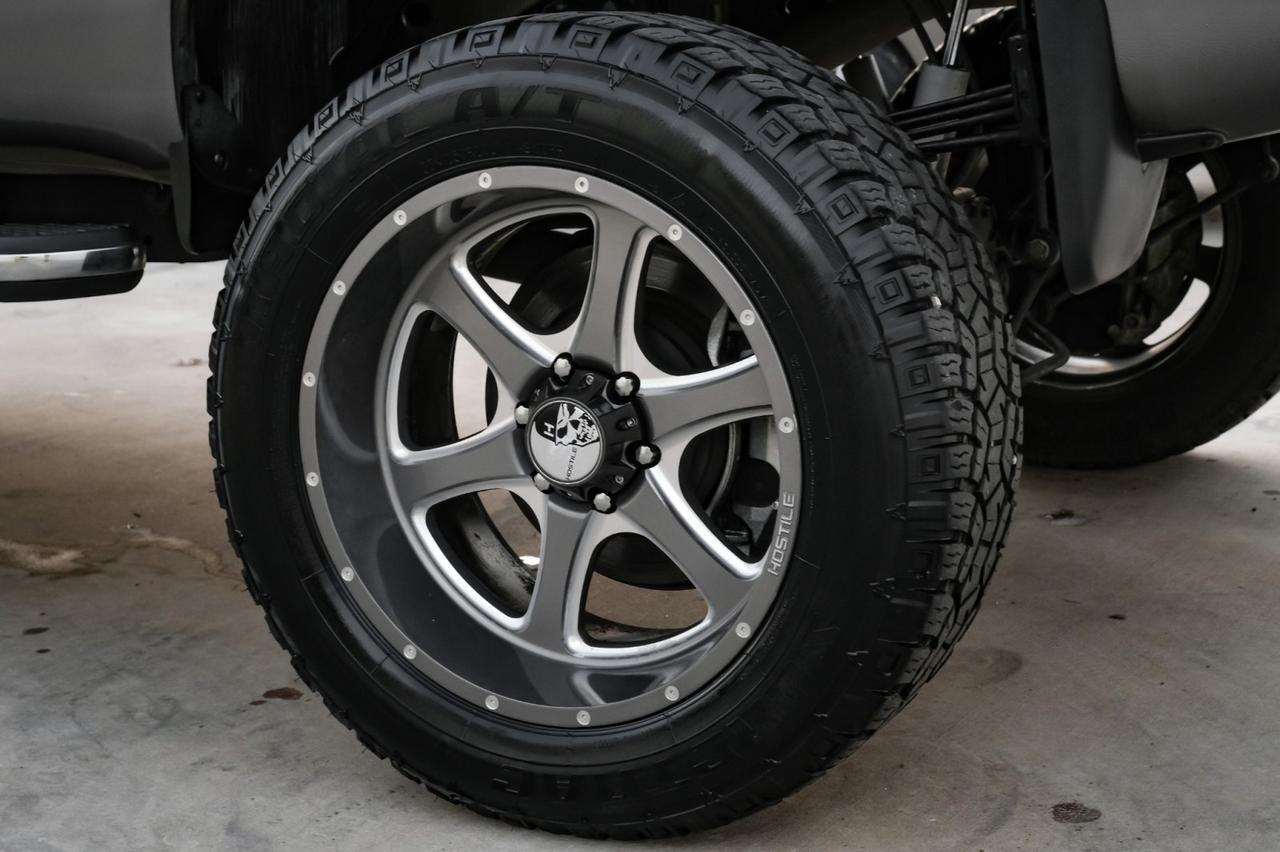 2017 Nissan Titan XD SV CREW CAB 4WD AUTOMATIC BLIND SPOT ASSIST NAVIGATION HEATED SEATS REAR CAMERA Carrollton TX