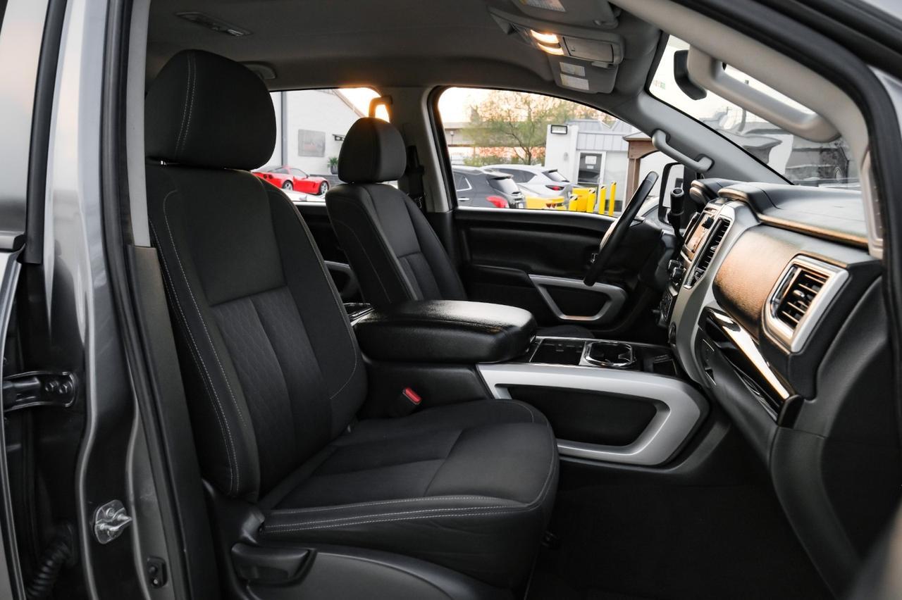 2017 Nissan Titan XD SV CREW CAB 4WD AUTOMATIC BLIND SPOT ASSIST NAVIGATION HEATED SEATS REAR CAMERA Carrollton TX