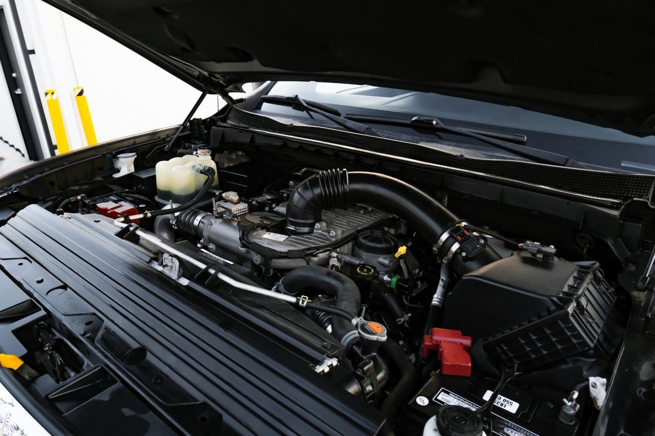 2017 Nissan Titan XD SV CREW CAB 4WD AUTOMATIC BLIND SPOT ASSIST NAVIGATION HEATED SEATS REAR CAMERA Carrollton TX